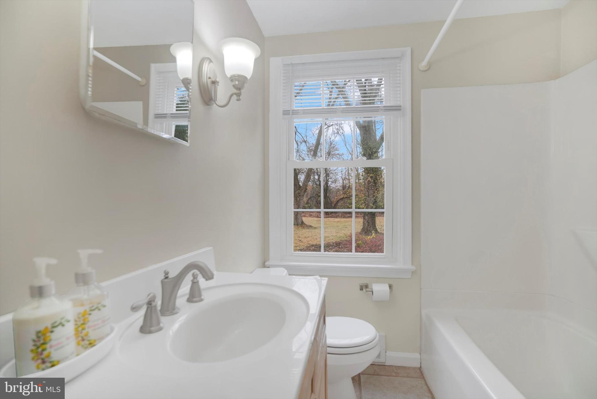15 Flintlock Ln