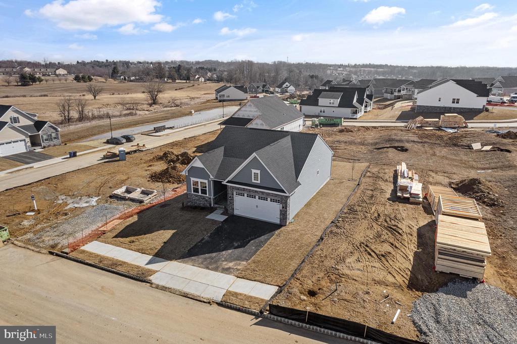 1132 Daffodil Pl