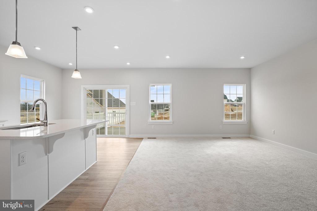 1132 Daffodil Pl