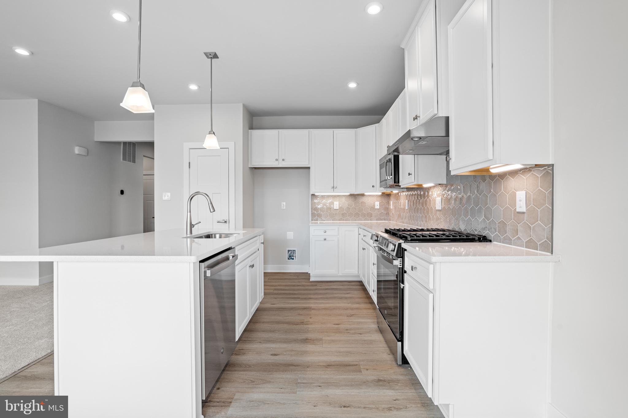 1132 Daffodil Pl