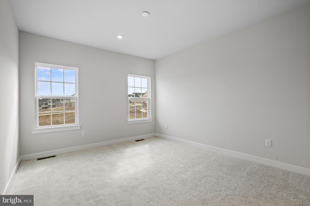 1132 Daffodil Pl