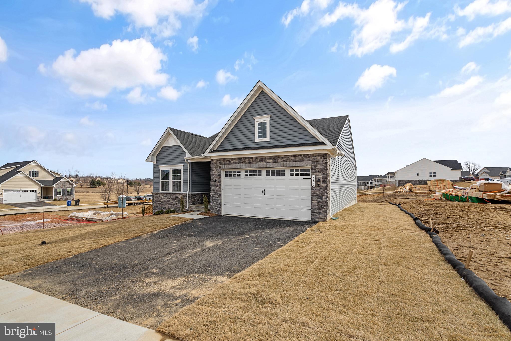 1132 Daffodil Pl
