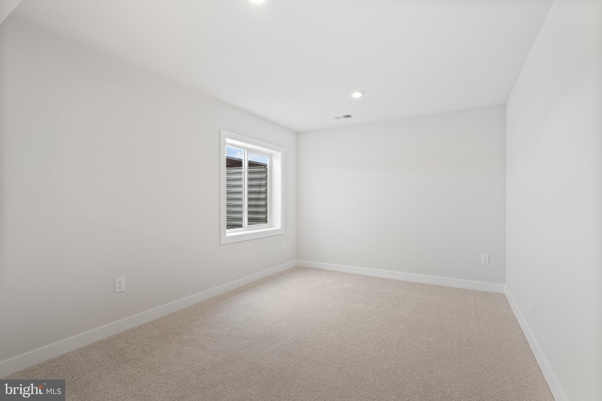 1132 Daffodil Pl