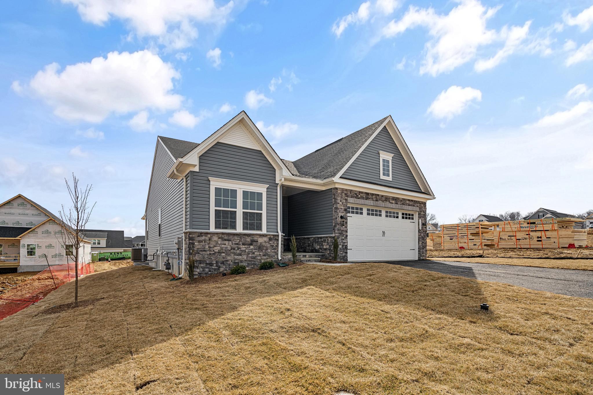1132 Daffodil Pl