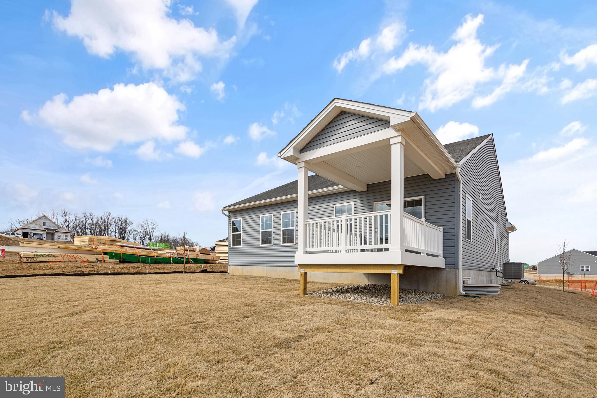 1132 Daffodil Pl