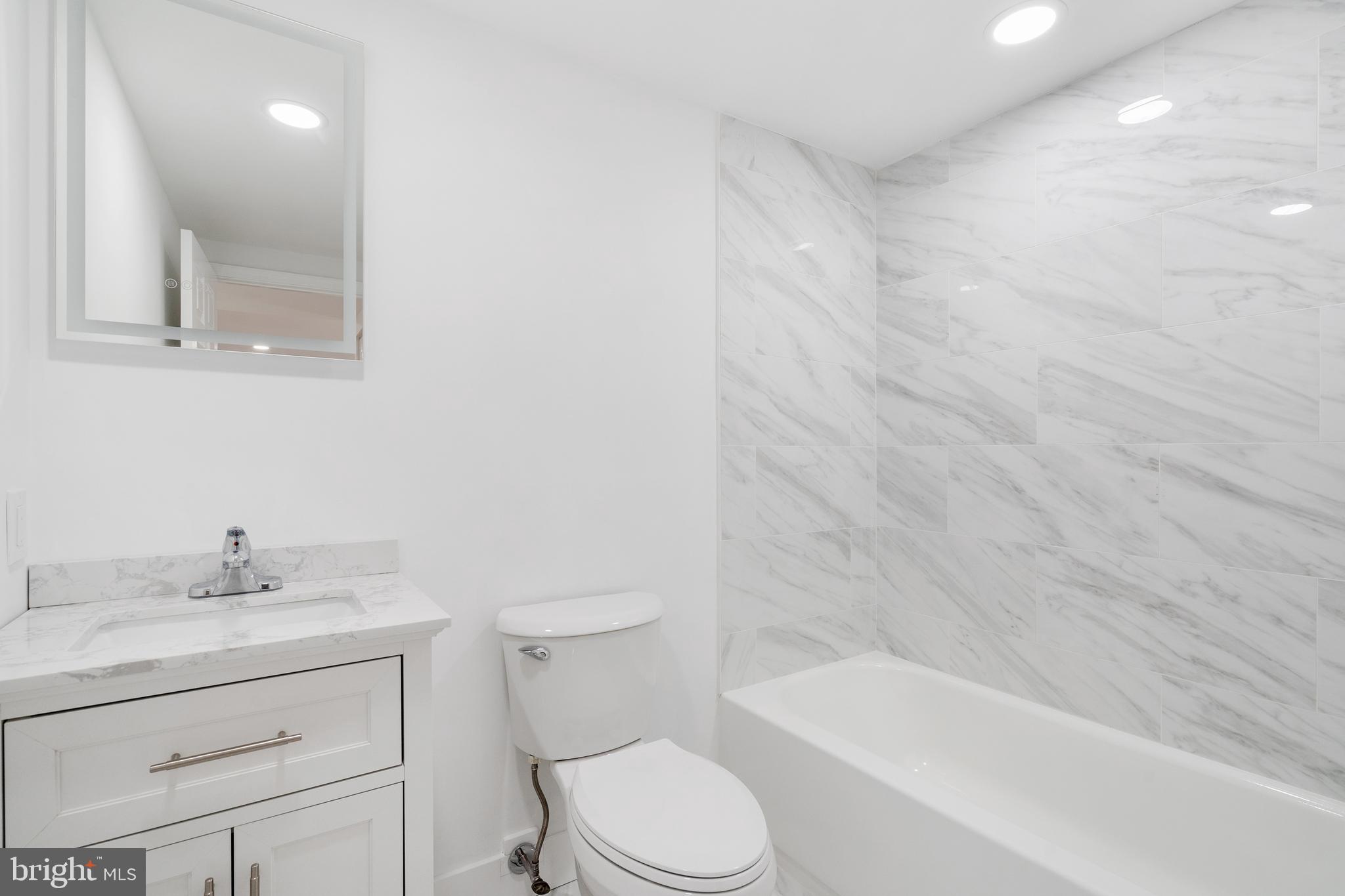167 Valley Stream Cir #167g