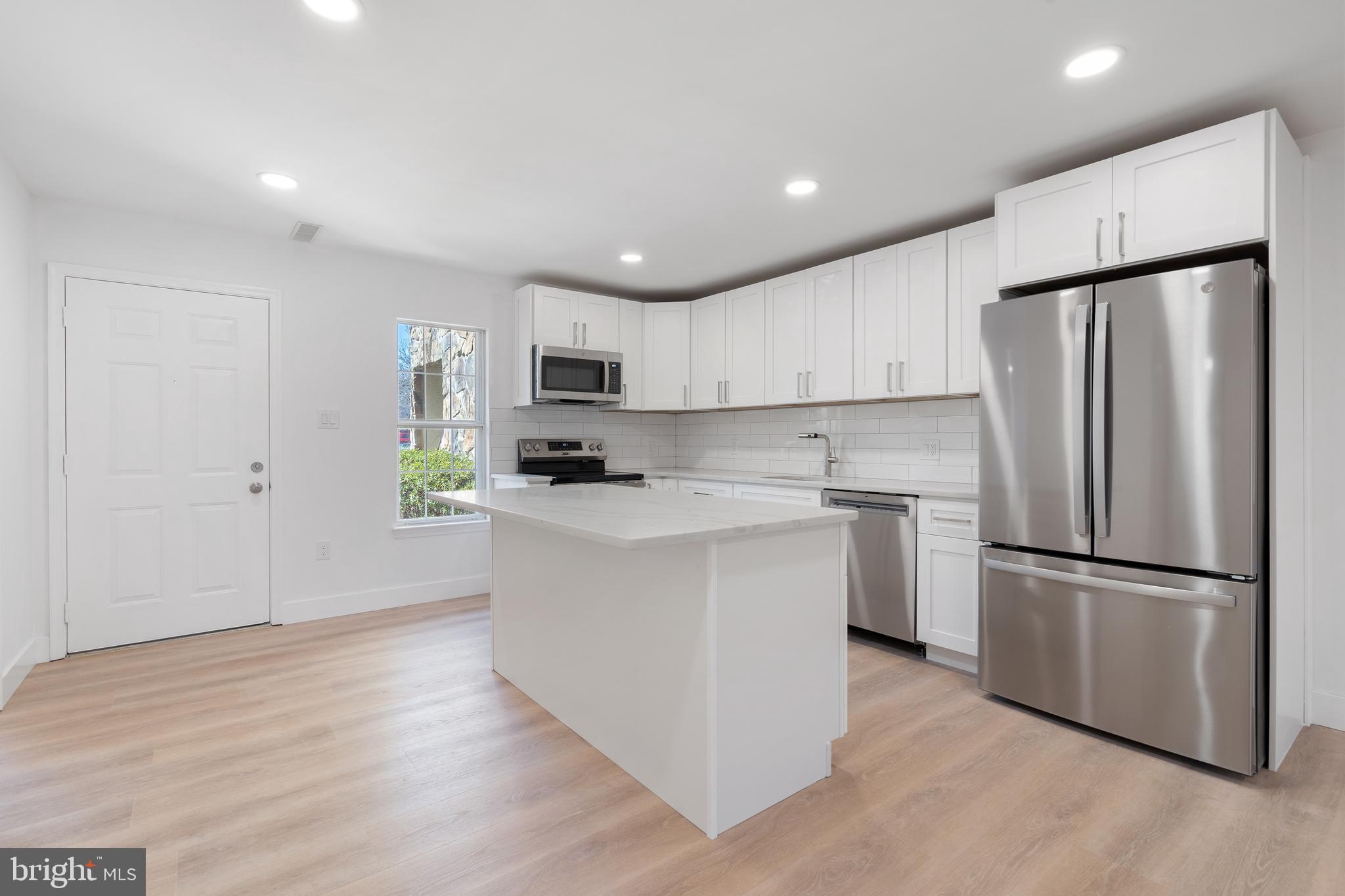 167 Valley Stream Cir #167g