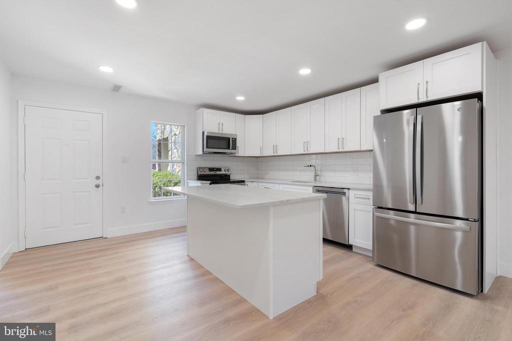 167 Valley Stream Cir #167g