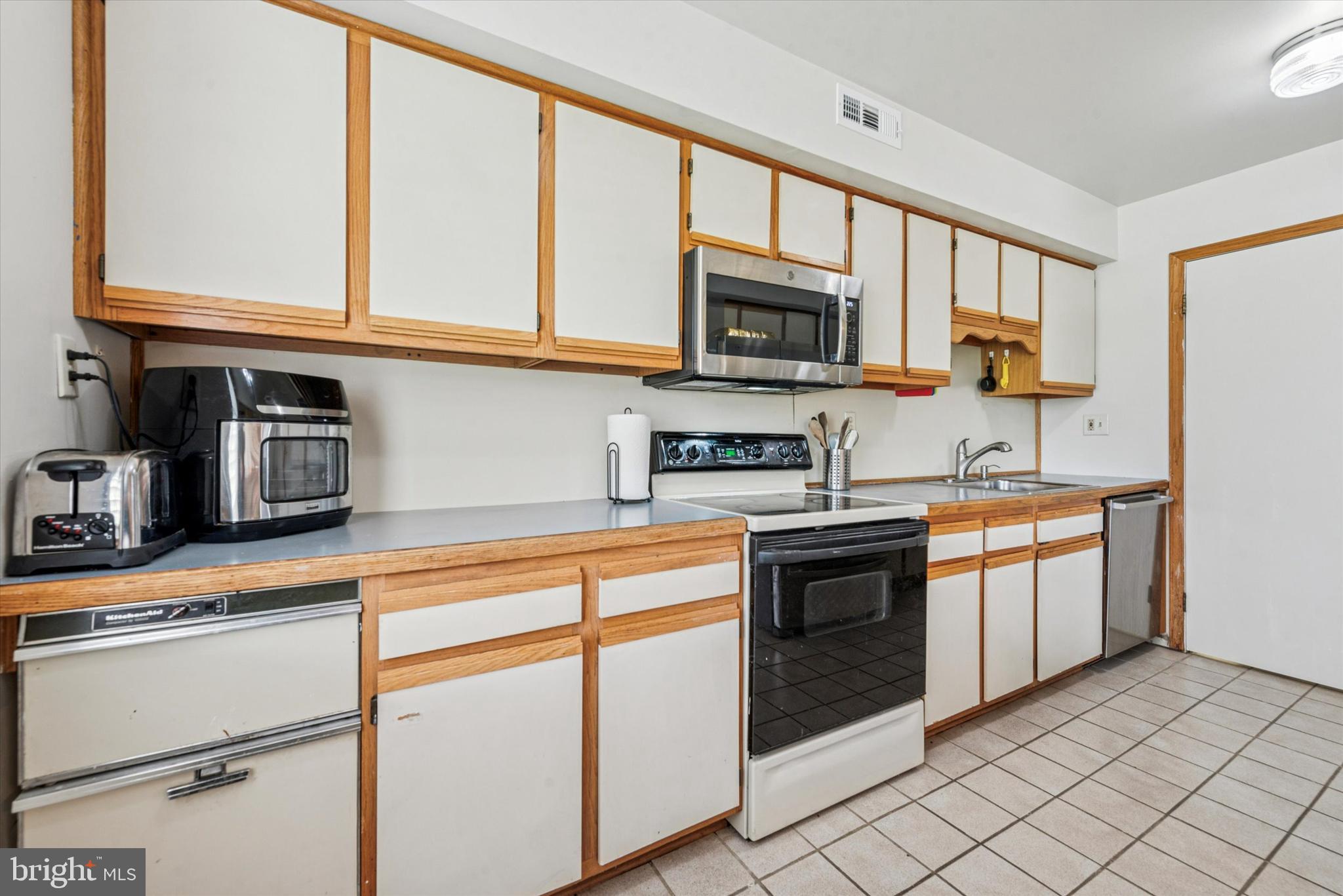 508 Lancaster Ct #493