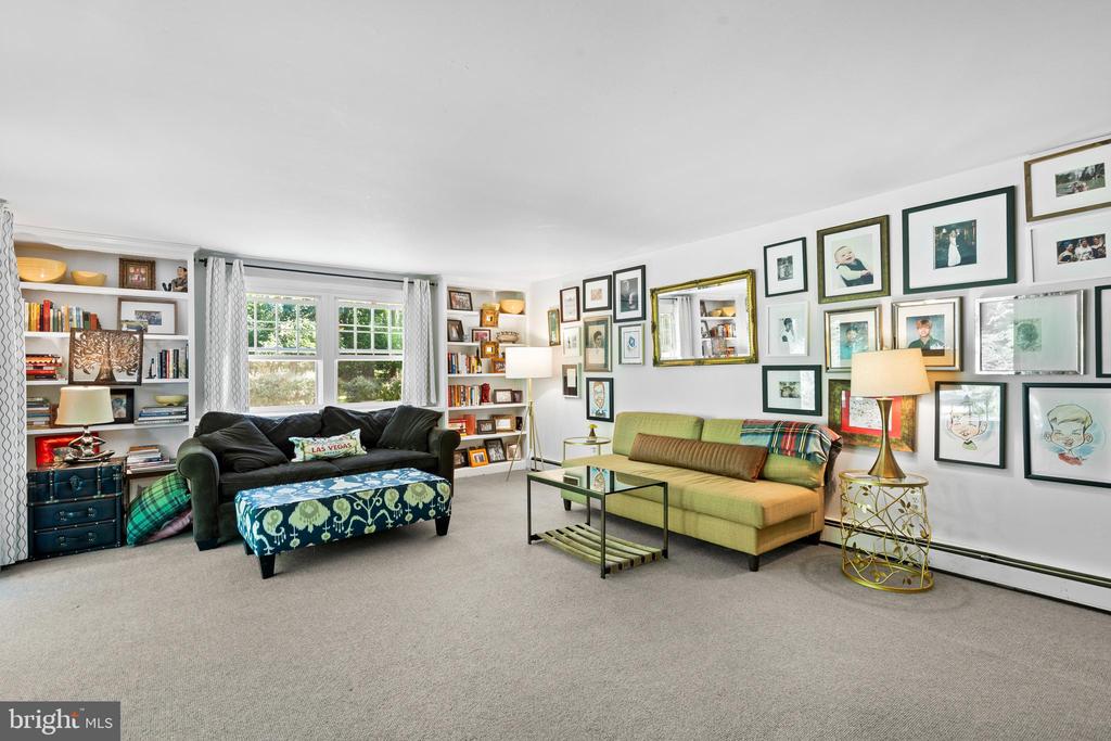 105 S FAIRVILLE ROAD