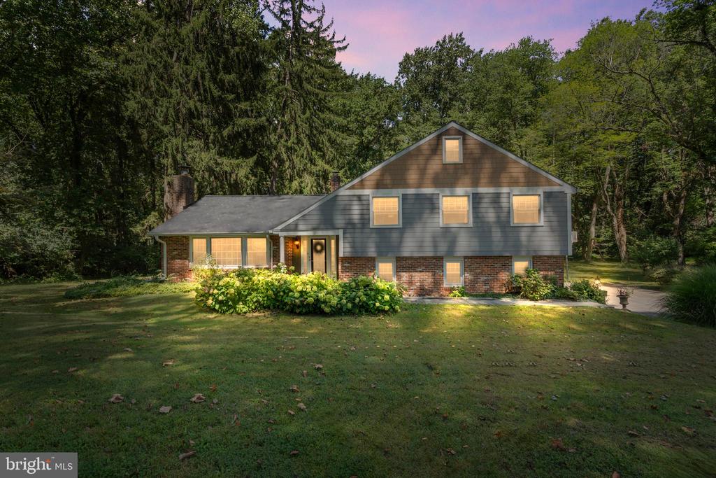 105 S FAIRVILLE ROAD