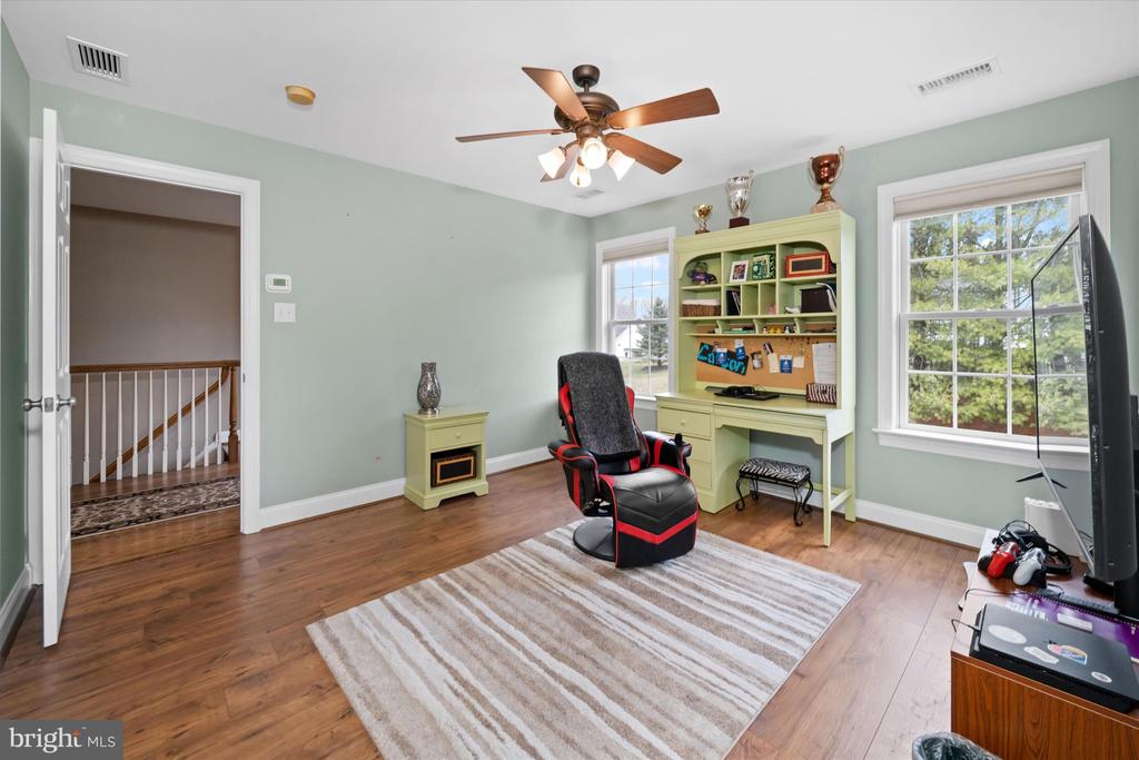 200 FULLING DRIVE