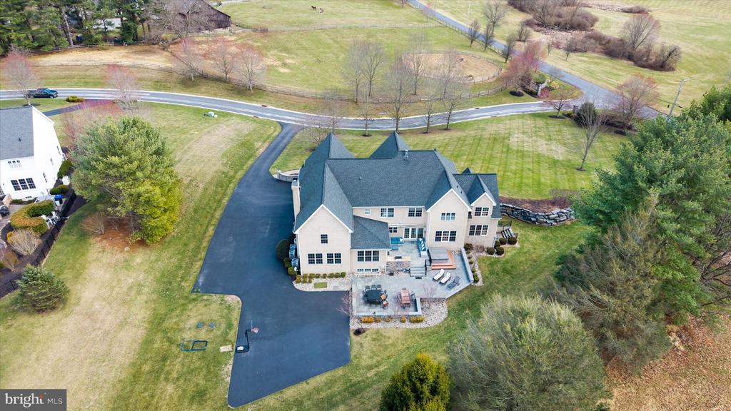 200 FULLING DRIVE