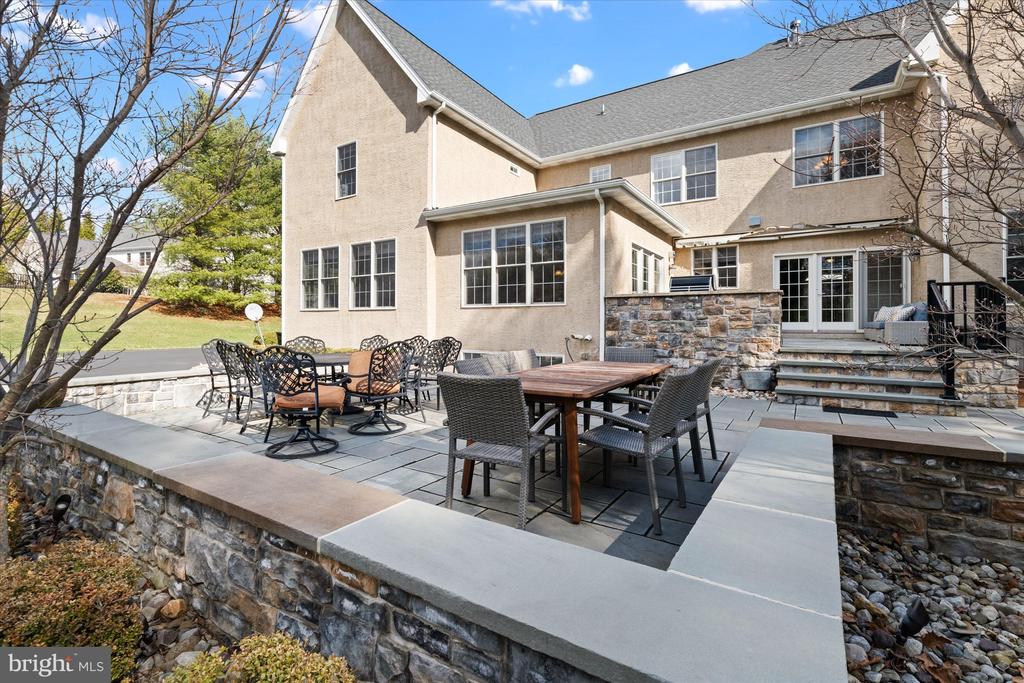 200 FULLING DRIVE