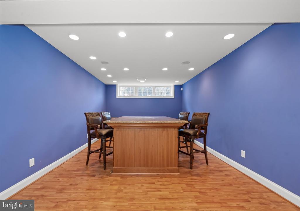 200 FULLING DRIVE