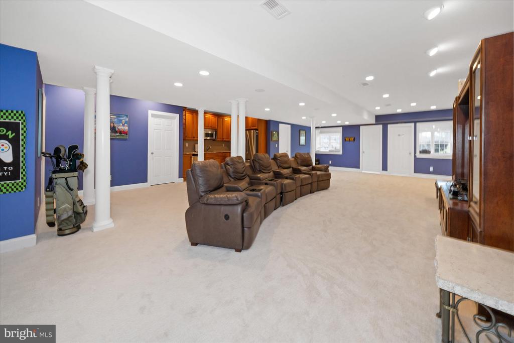 200 FULLING DRIVE