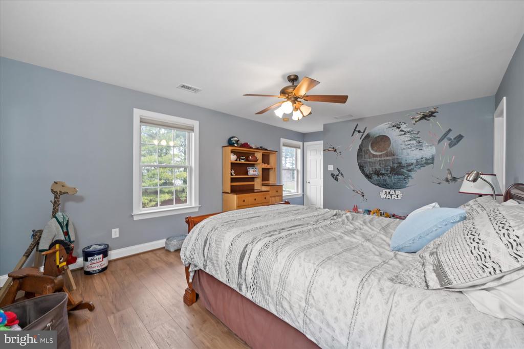200 FULLING DRIVE