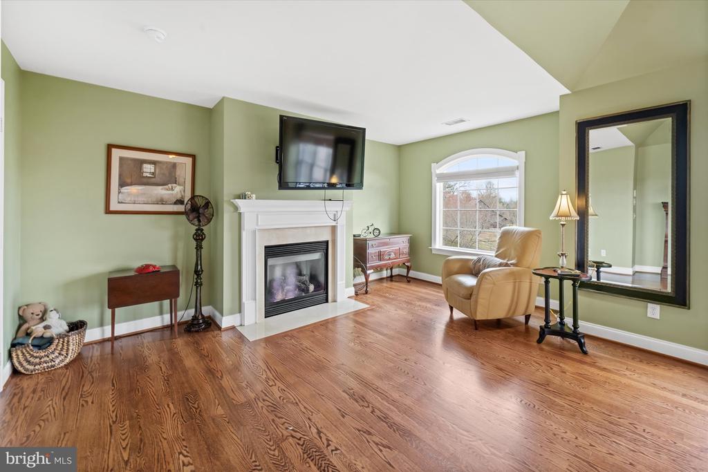 200 FULLING DRIVE