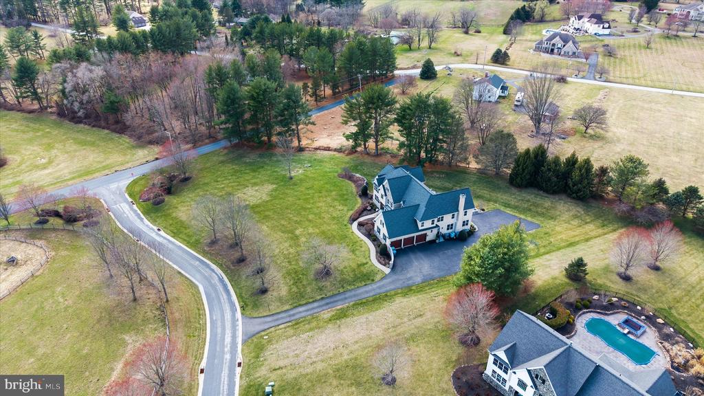 200 FULLING DRIVE