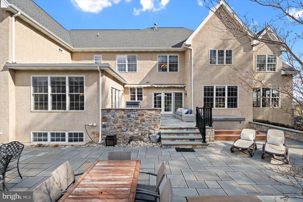 200 FULLING DRIVE