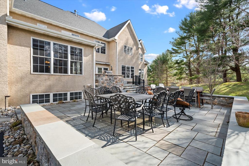 200 FULLING DRIVE