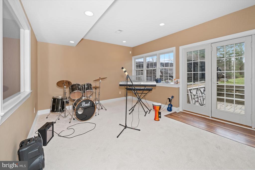 200 FULLING DRIVE