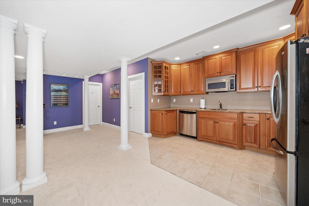 200 FULLING DRIVE