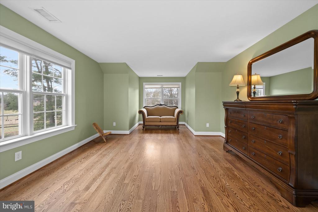 200 FULLING DRIVE