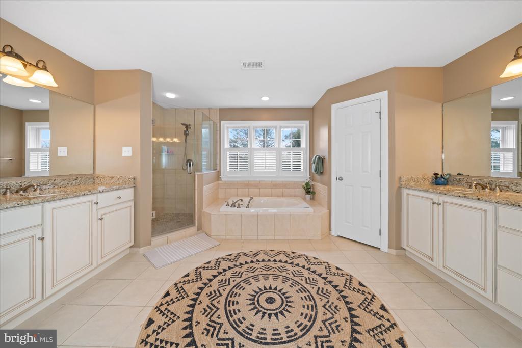 200 FULLING DRIVE