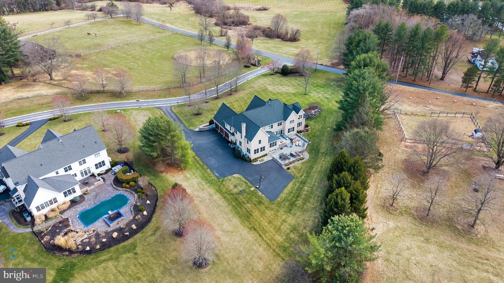 200 FULLING DRIVE