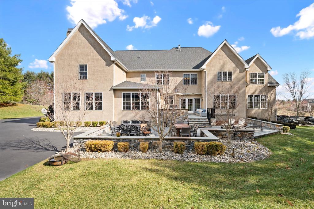 200 FULLING DRIVE
