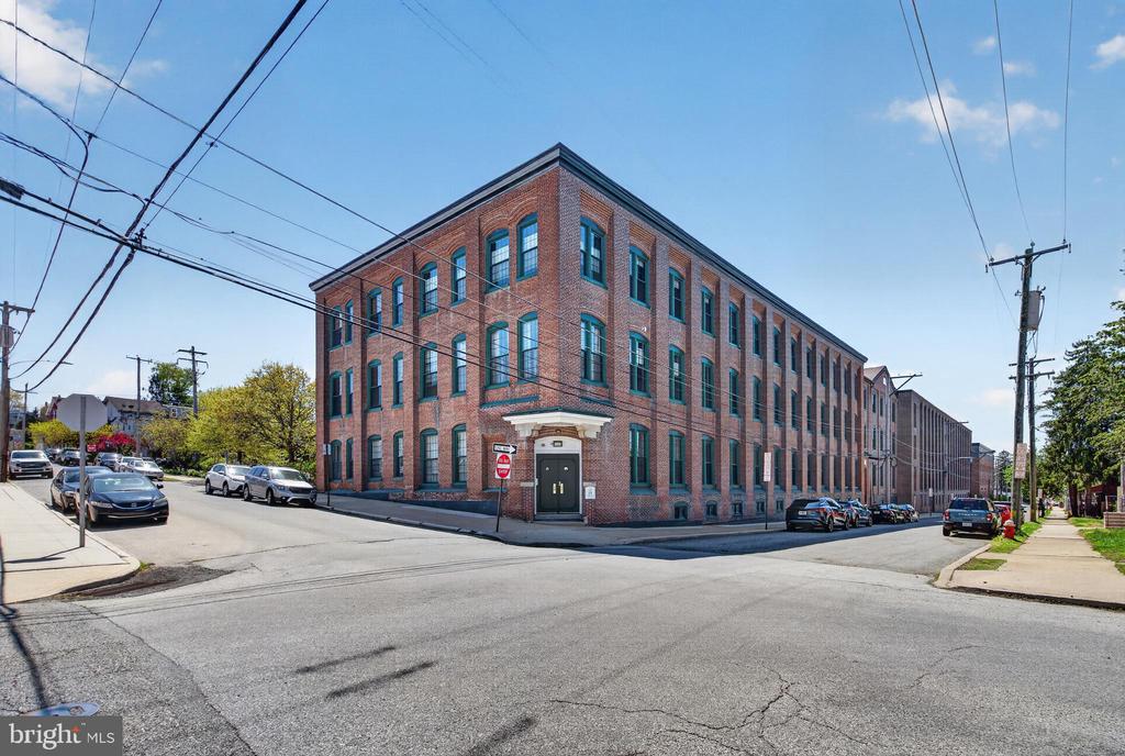 200 LINCOLN AVENUE 212