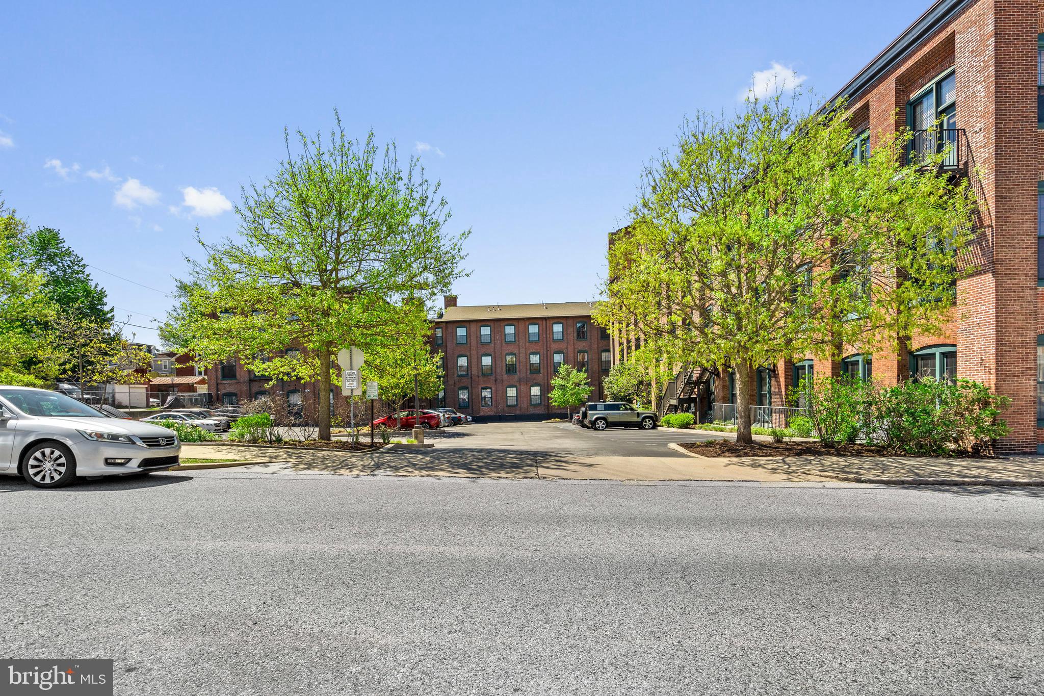 200 LINCOLN AVENUE 212