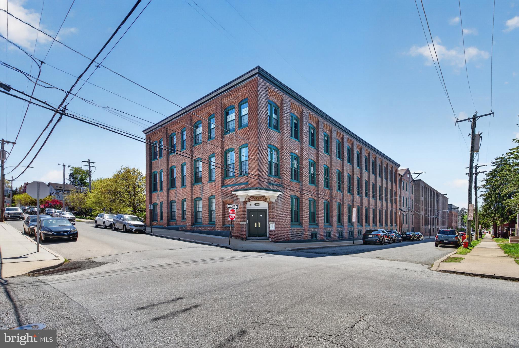 200 LINCOLN AVENUE 212