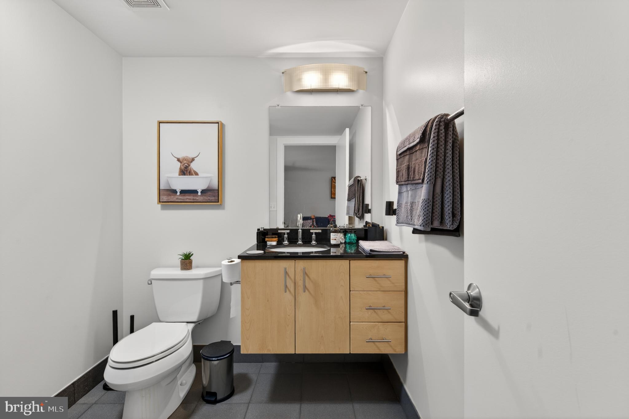 200 LINCOLN AVENUE 212