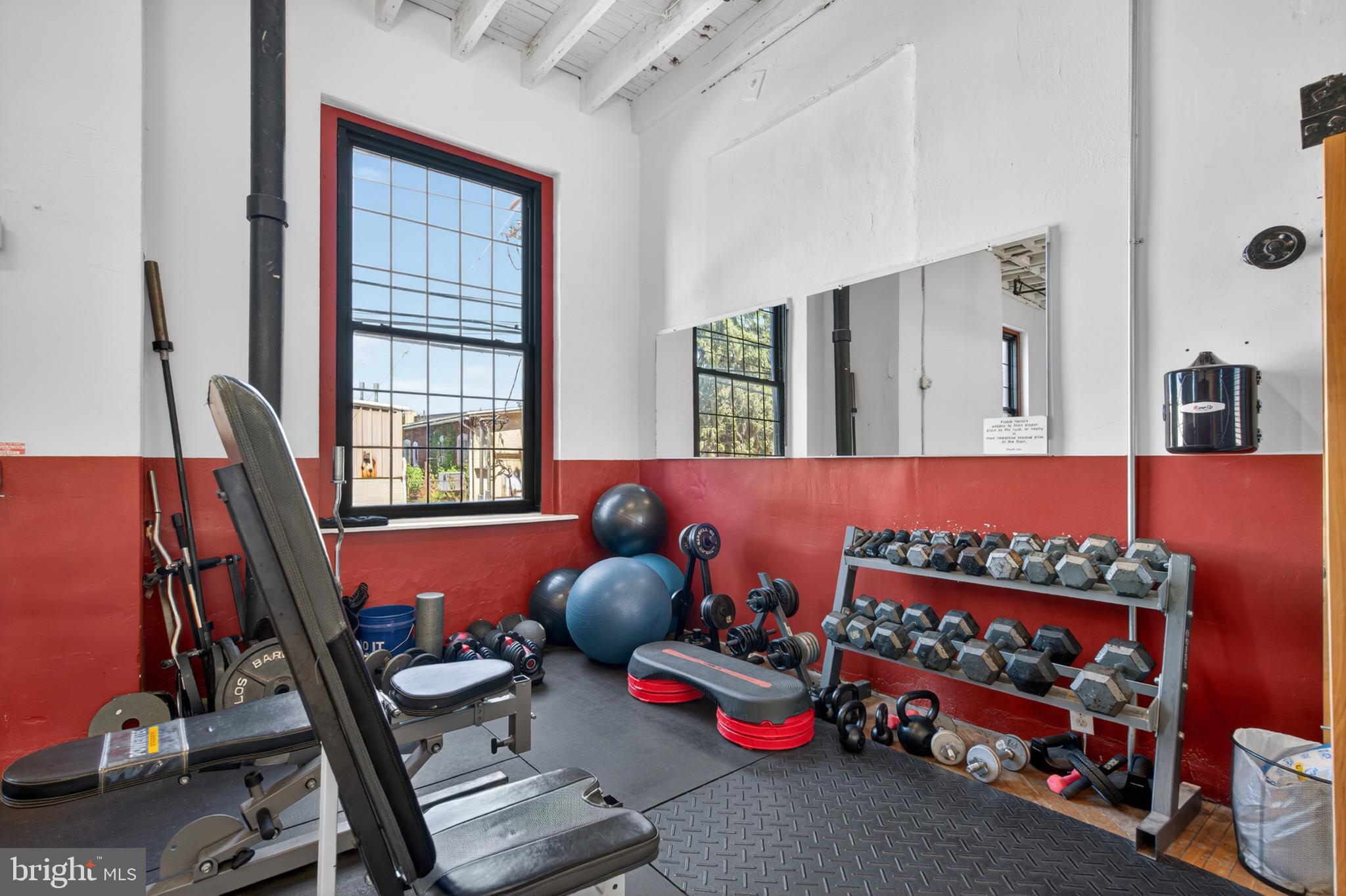 200 LINCOLN AVENUE 212