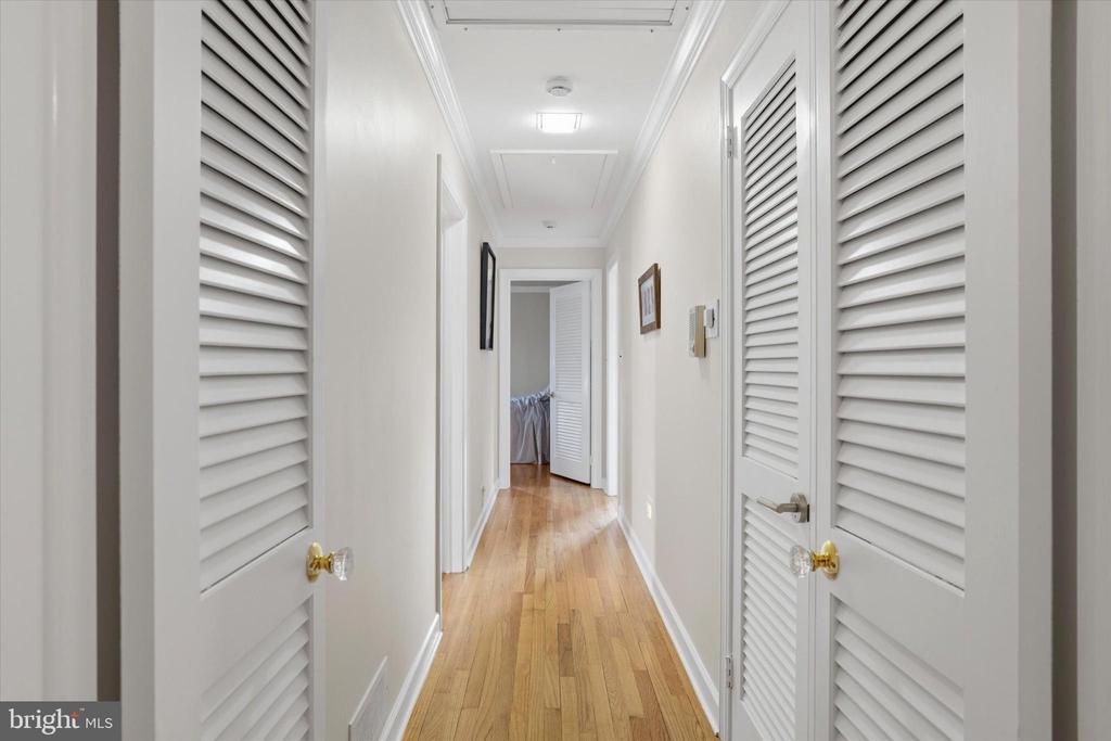 875 LOCUST GROVE ROAD