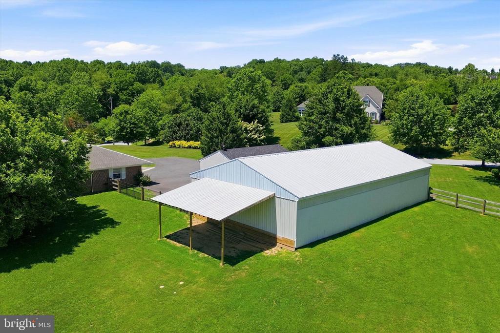 875 LOCUST GROVE ROAD