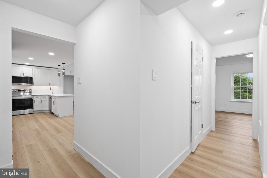 1323 EAGLES RIDGE DRIVE Unit: 23