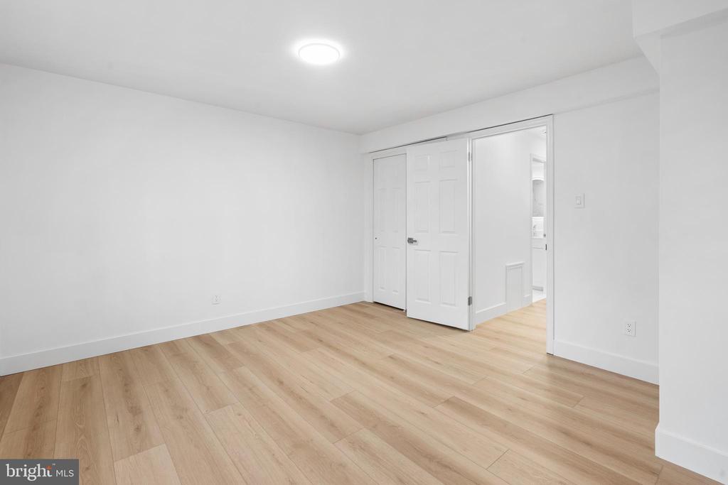 1323 EAGLES RIDGE DRIVE Unit: 23