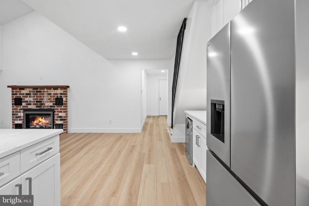 1323 EAGLES RIDGE DRIVE Unit: 23