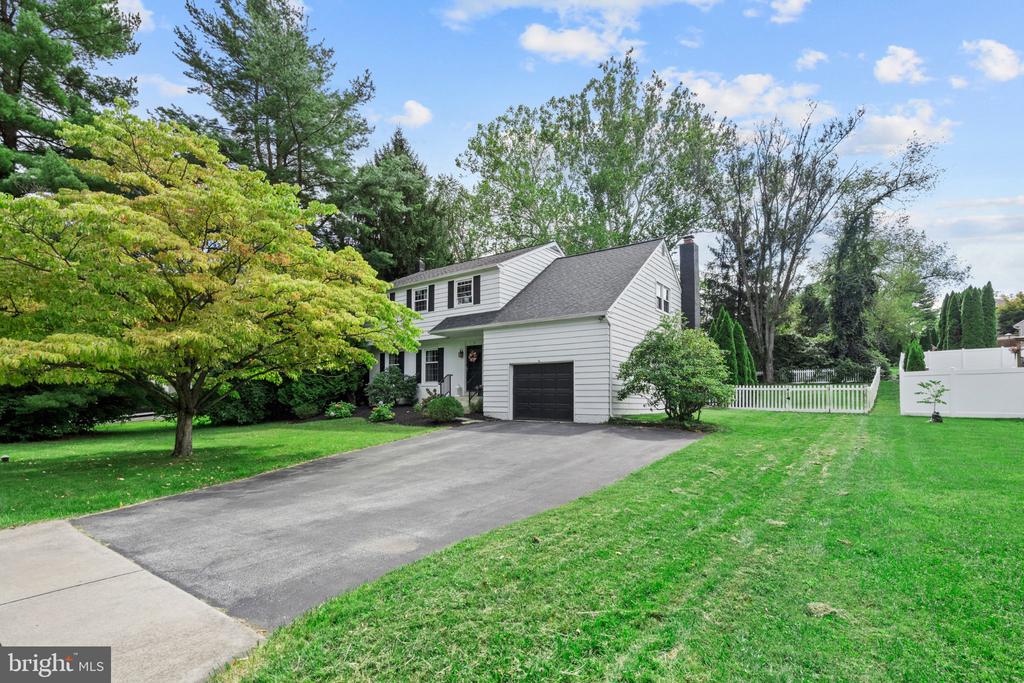 15 MARSHALL CIRCLE