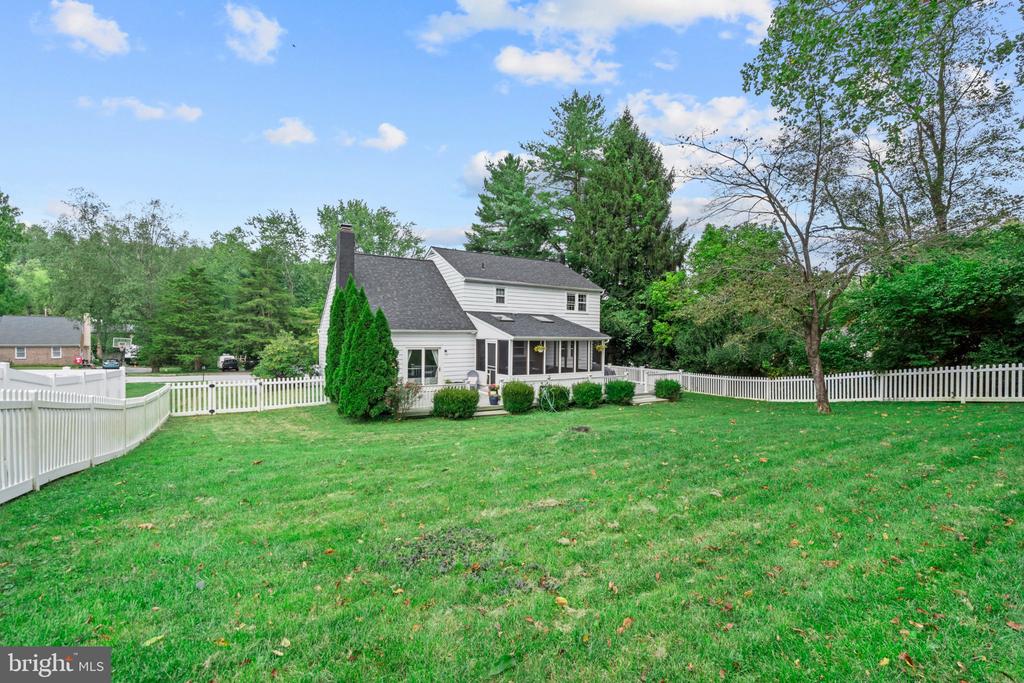15 MARSHALL CIRCLE