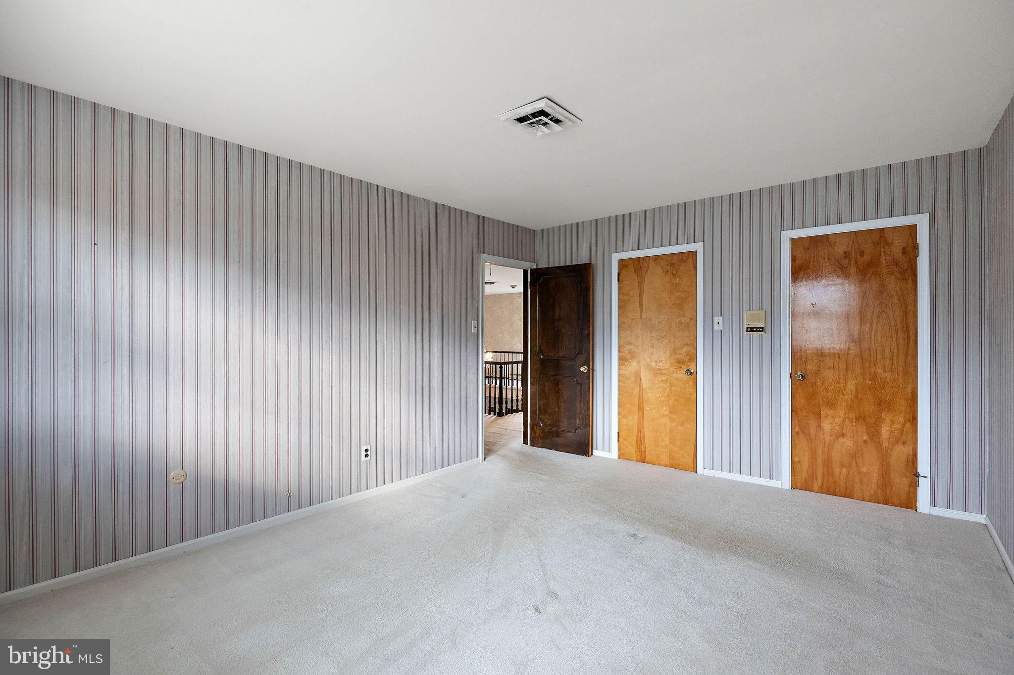 2 Roberts Rd