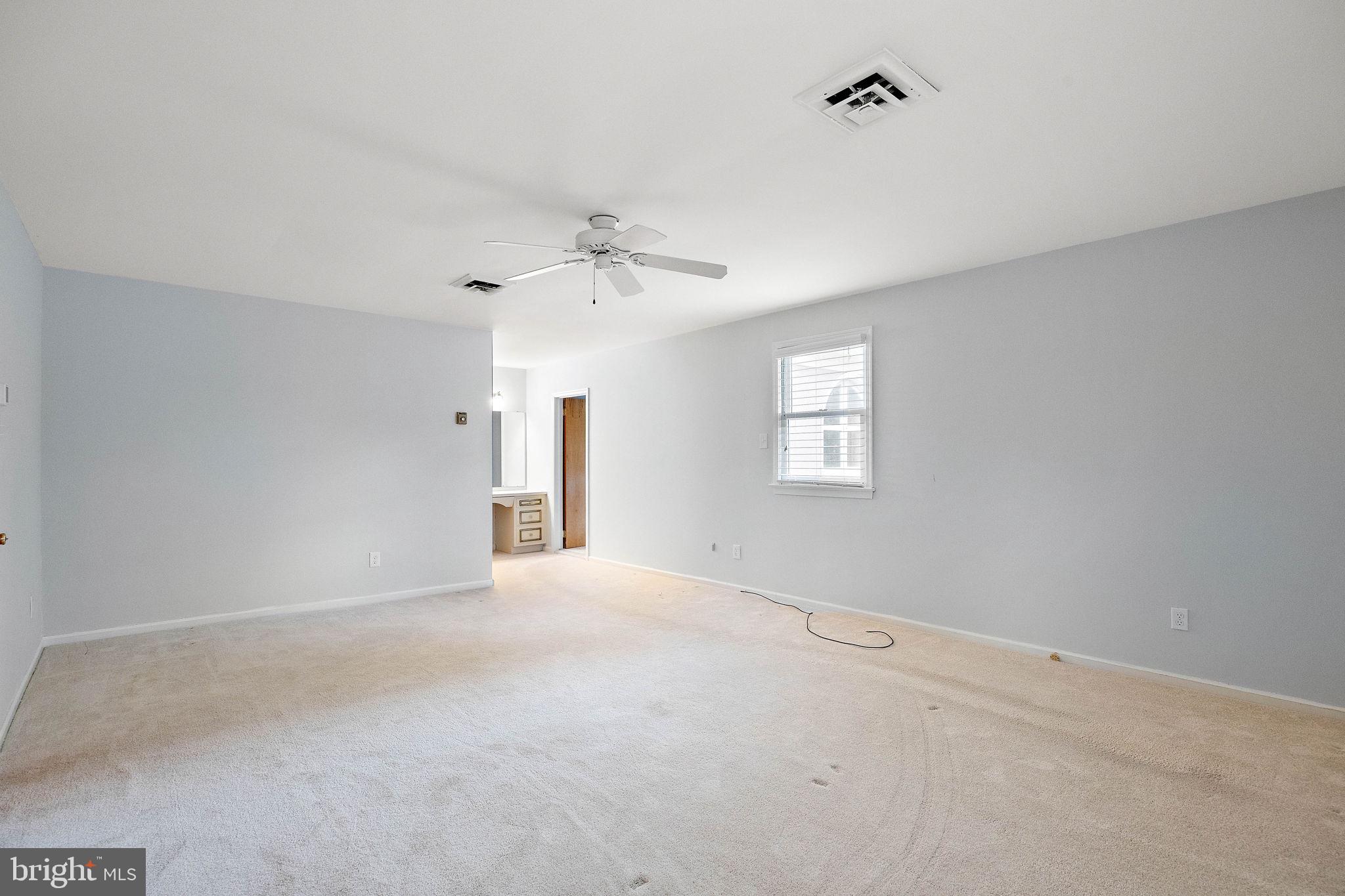 2 Roberts Rd