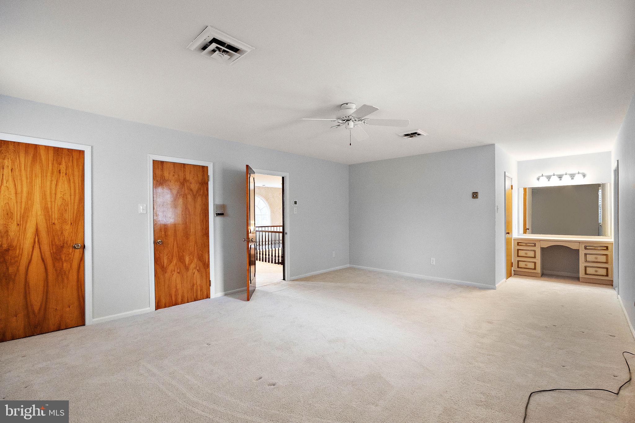 2 Roberts Rd