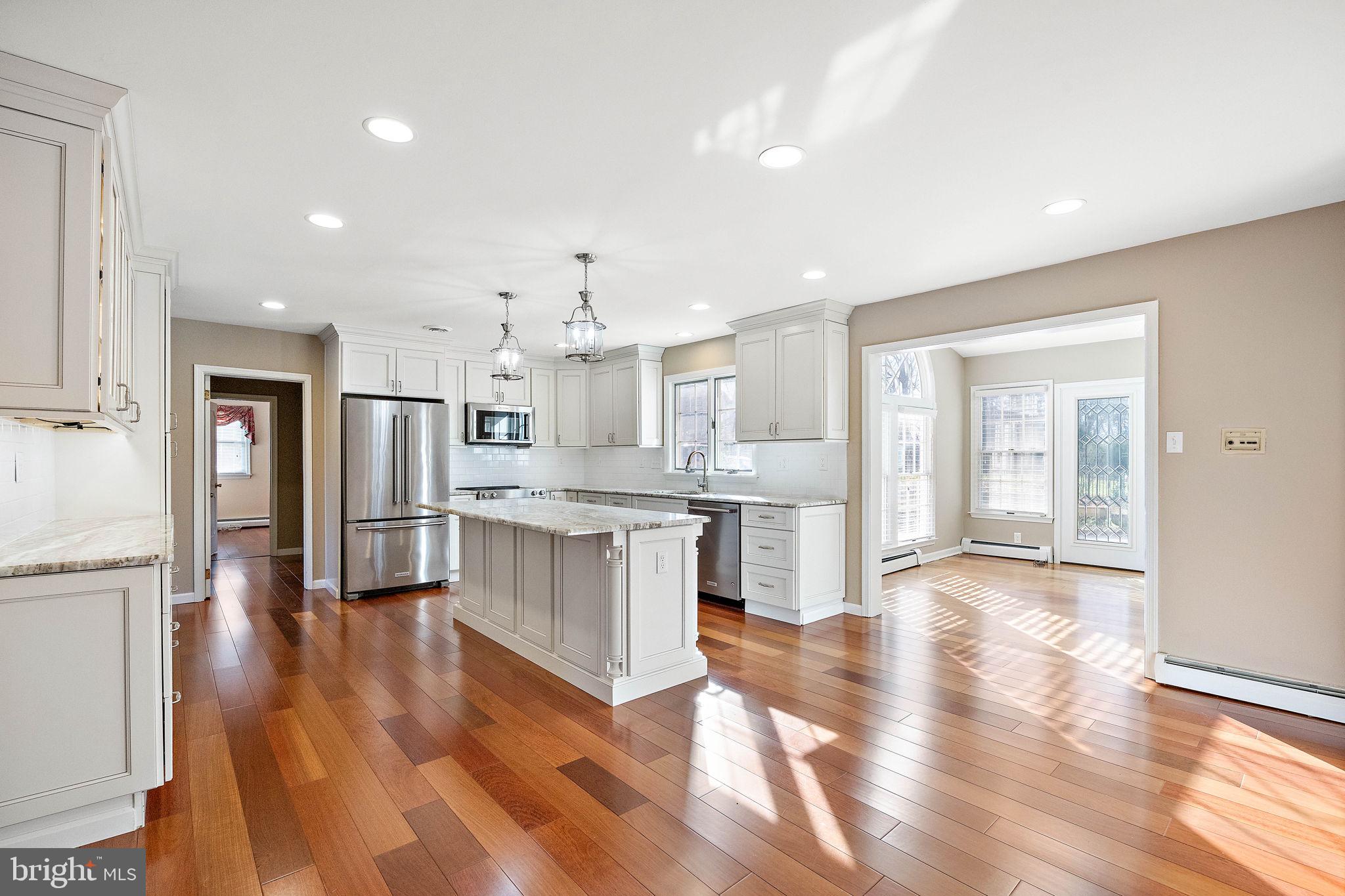 2 Roberts Rd