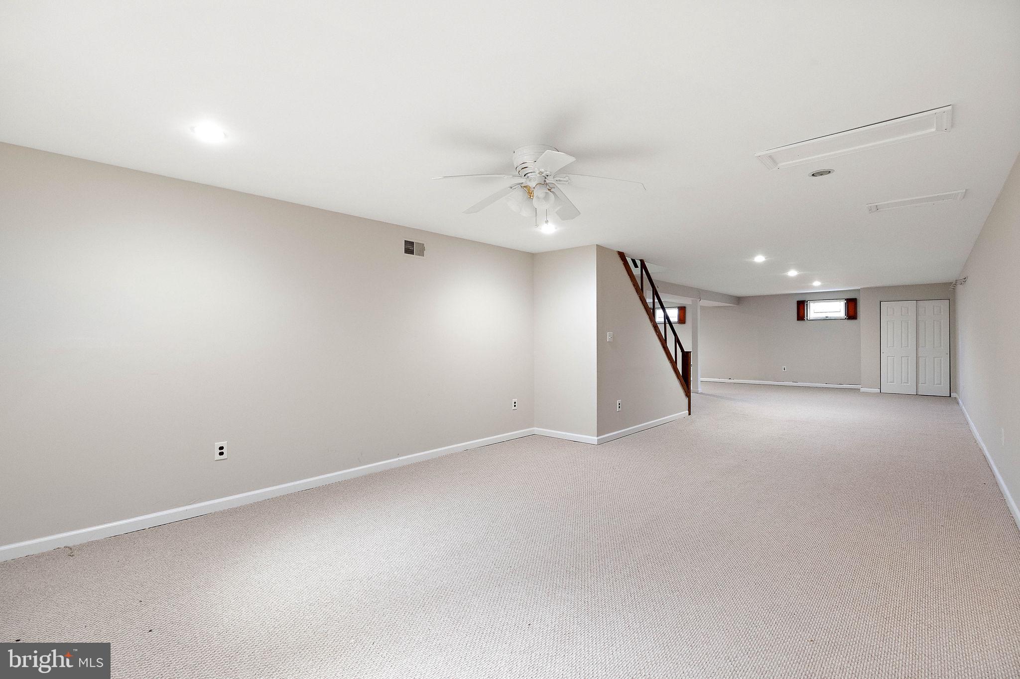 2 Roberts Rd