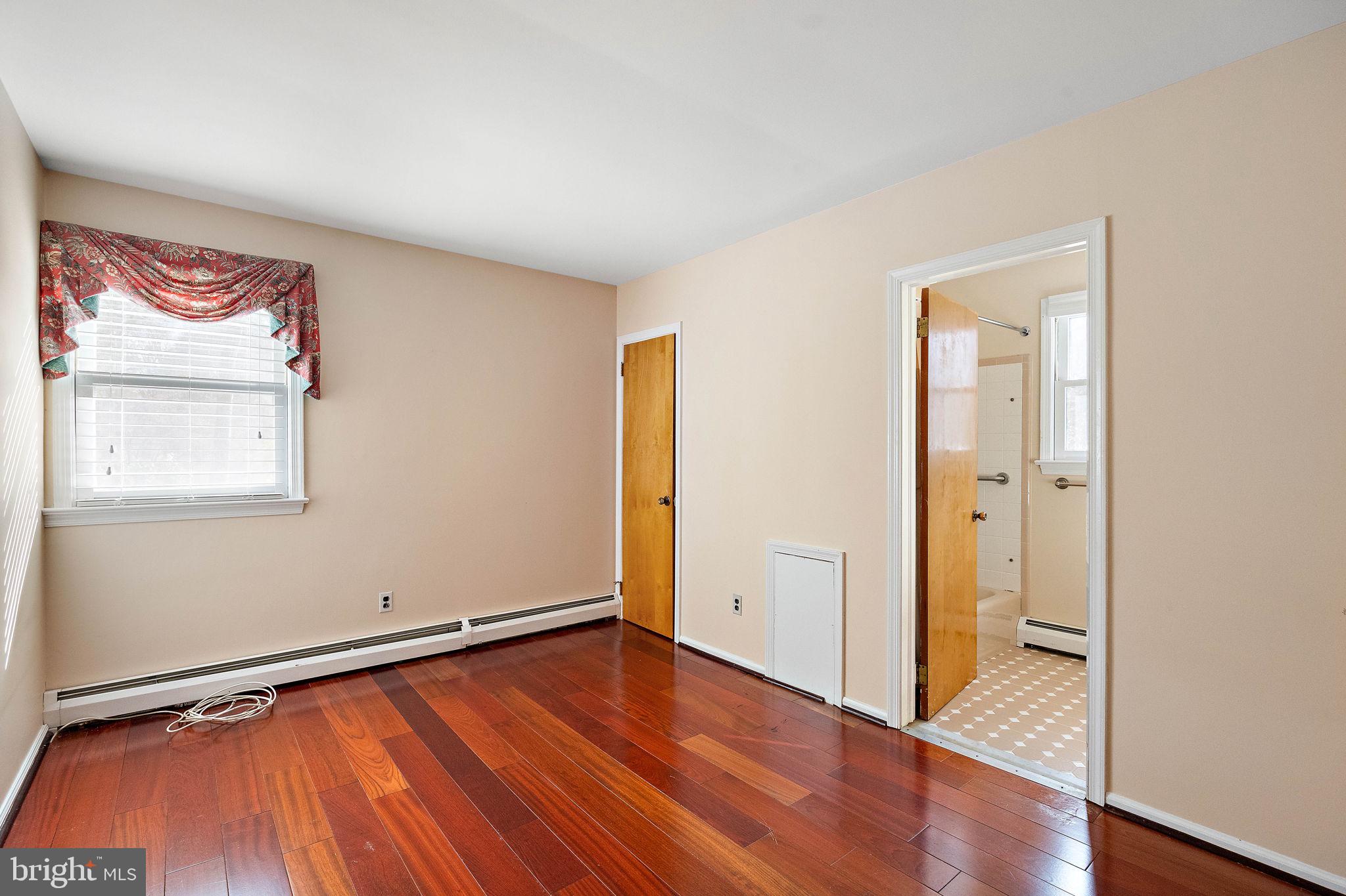 2 Roberts Rd