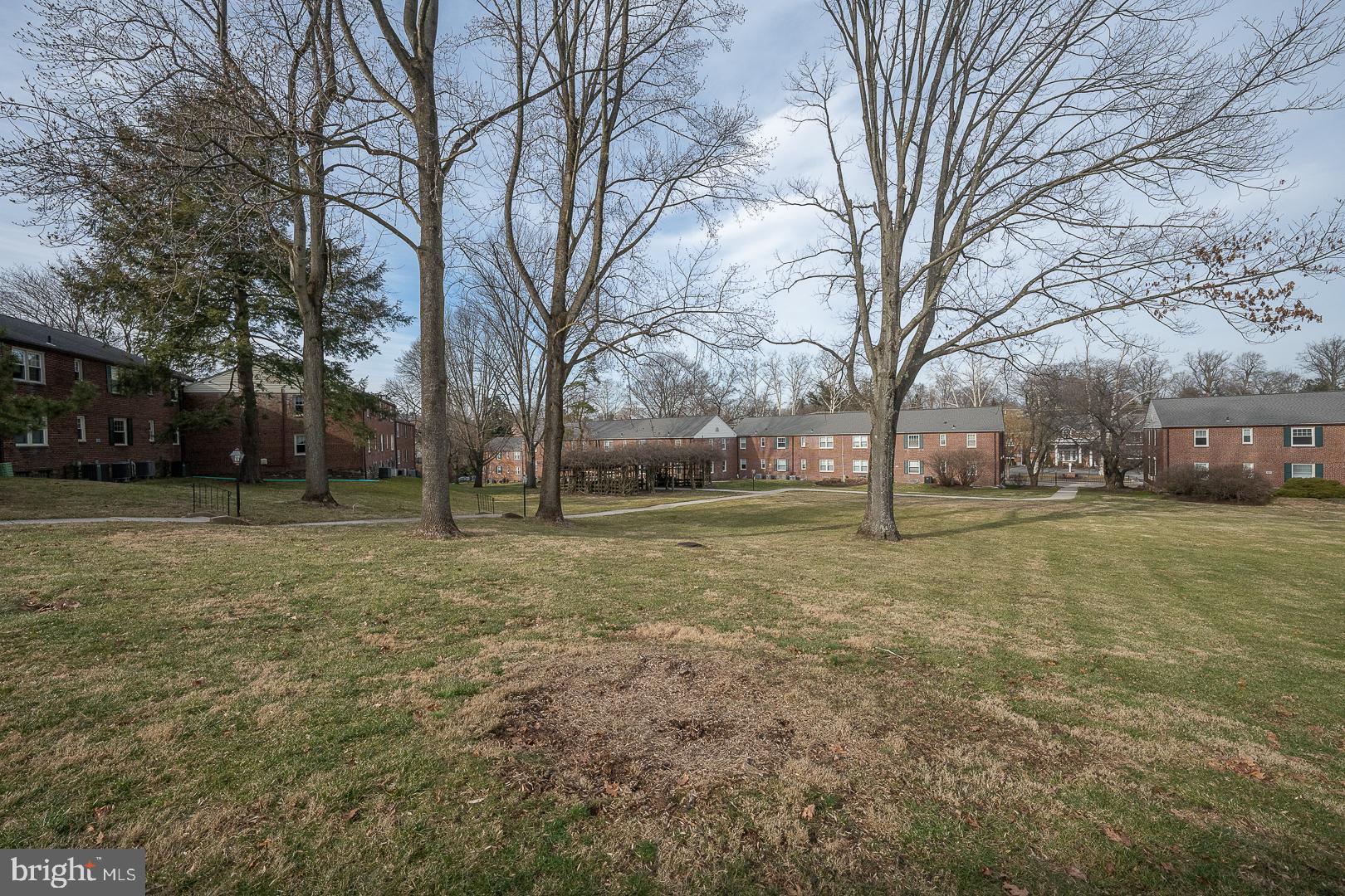 500 E Lancaster Ave #135b